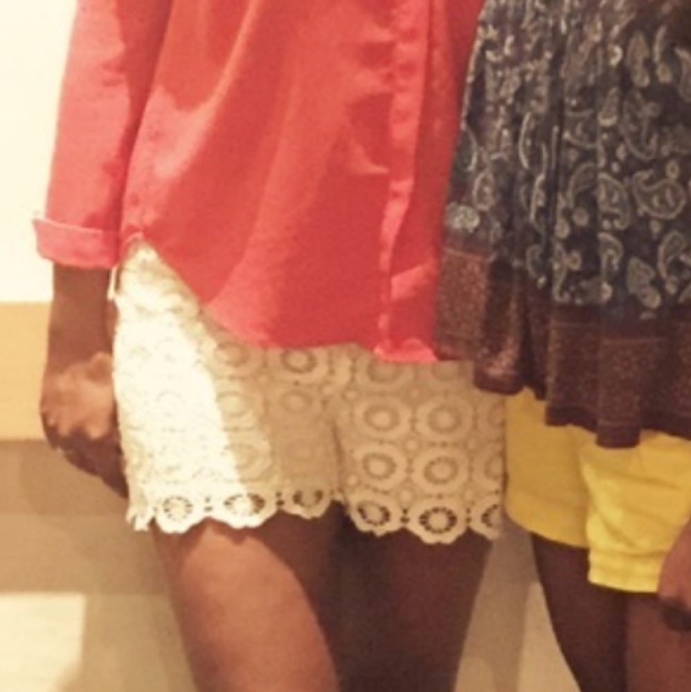 Design Lab Lace shorts - Picture 4 of 4